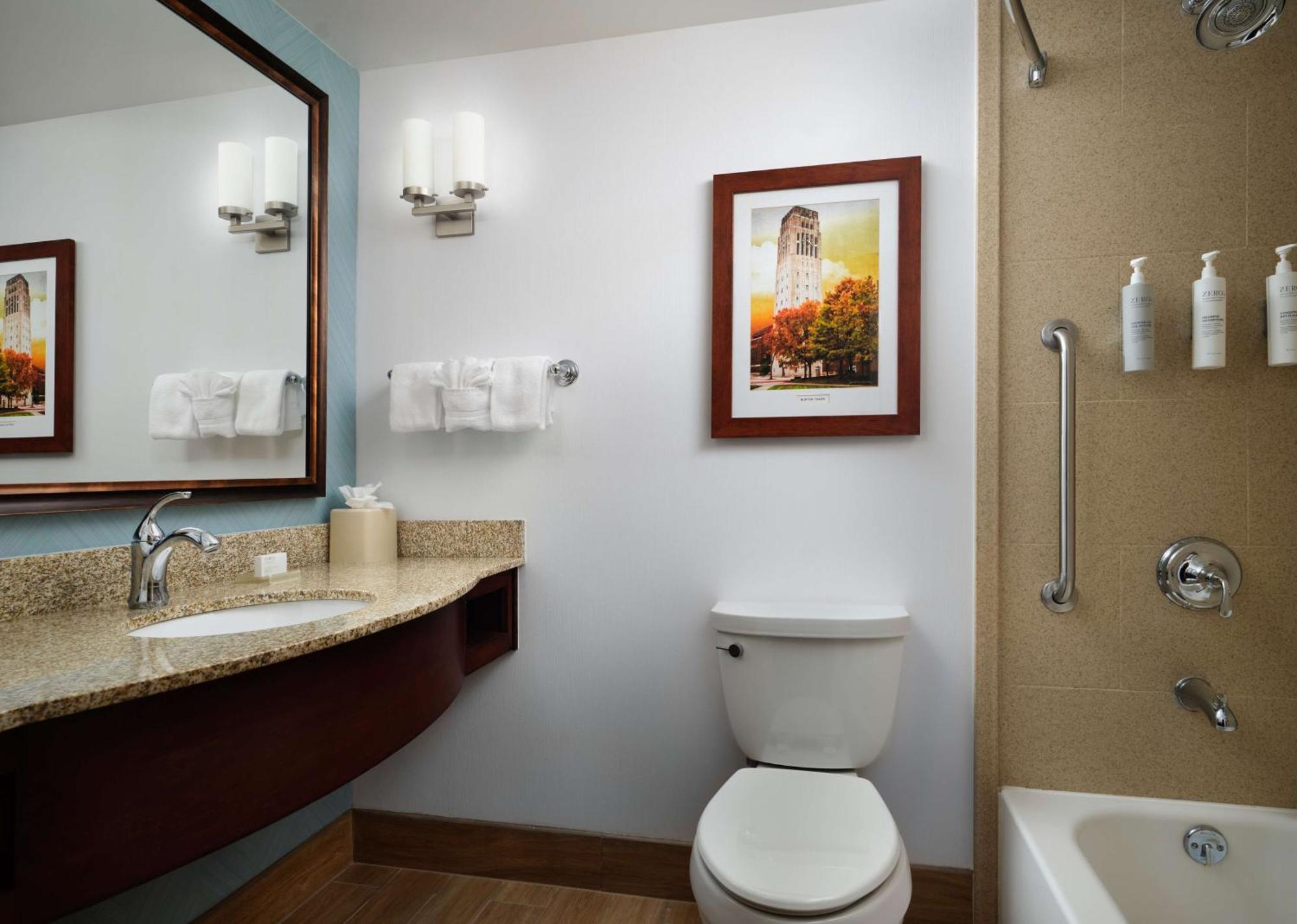 Hilton Garden Hotel 3*